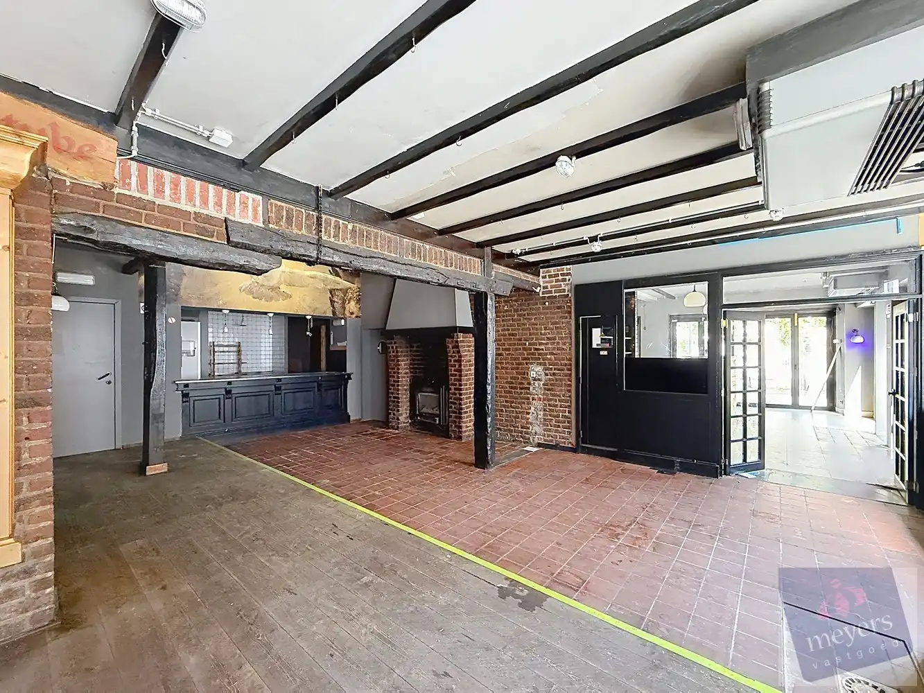 Hoekpand met uitzonderlijke zichtbaarheid op toplocatie in Hasselt foto 7
