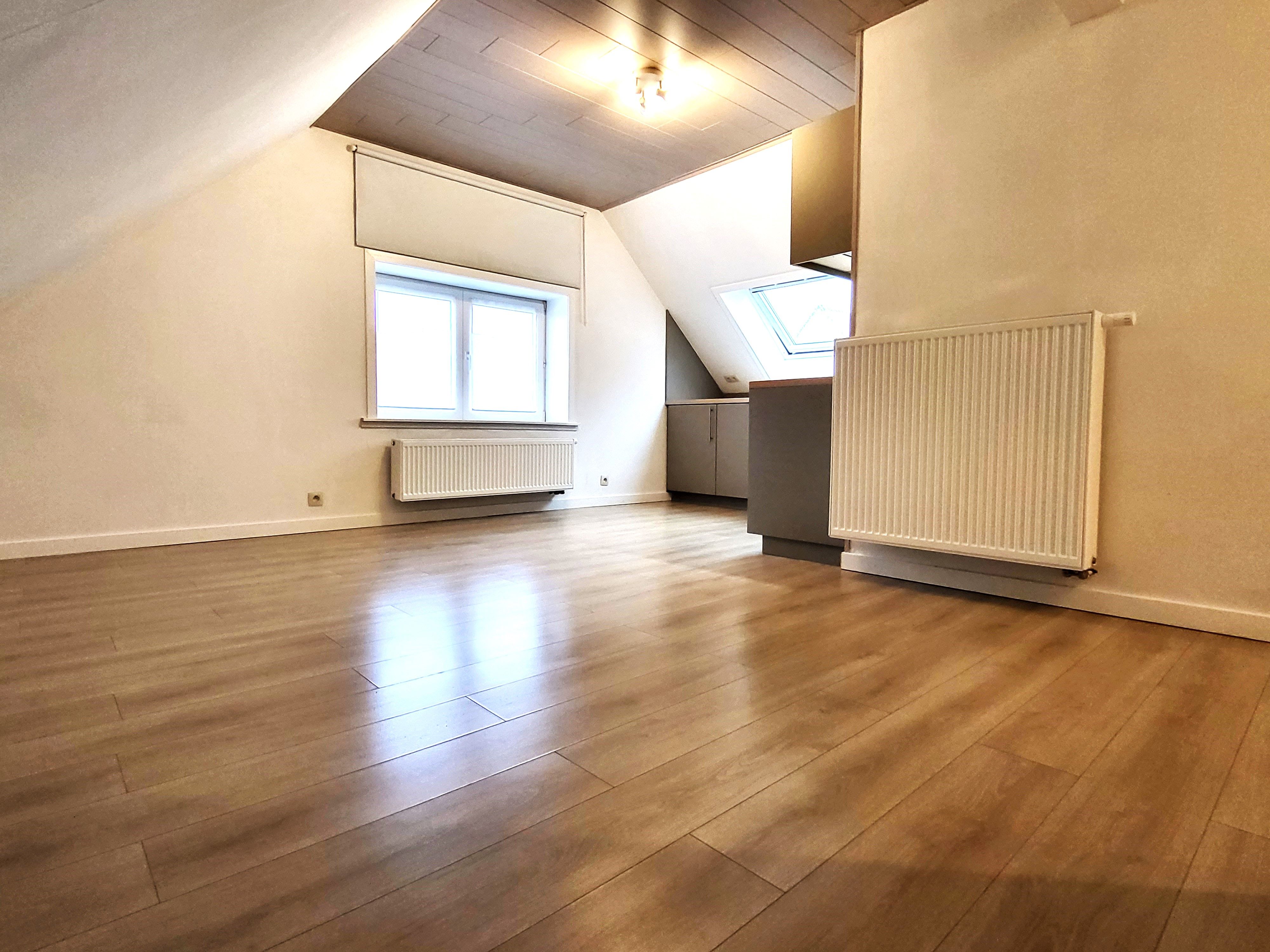 Prachtig appartement van 75m² met staanplaats, gelegen op de 2de verdieping.  foto 6
