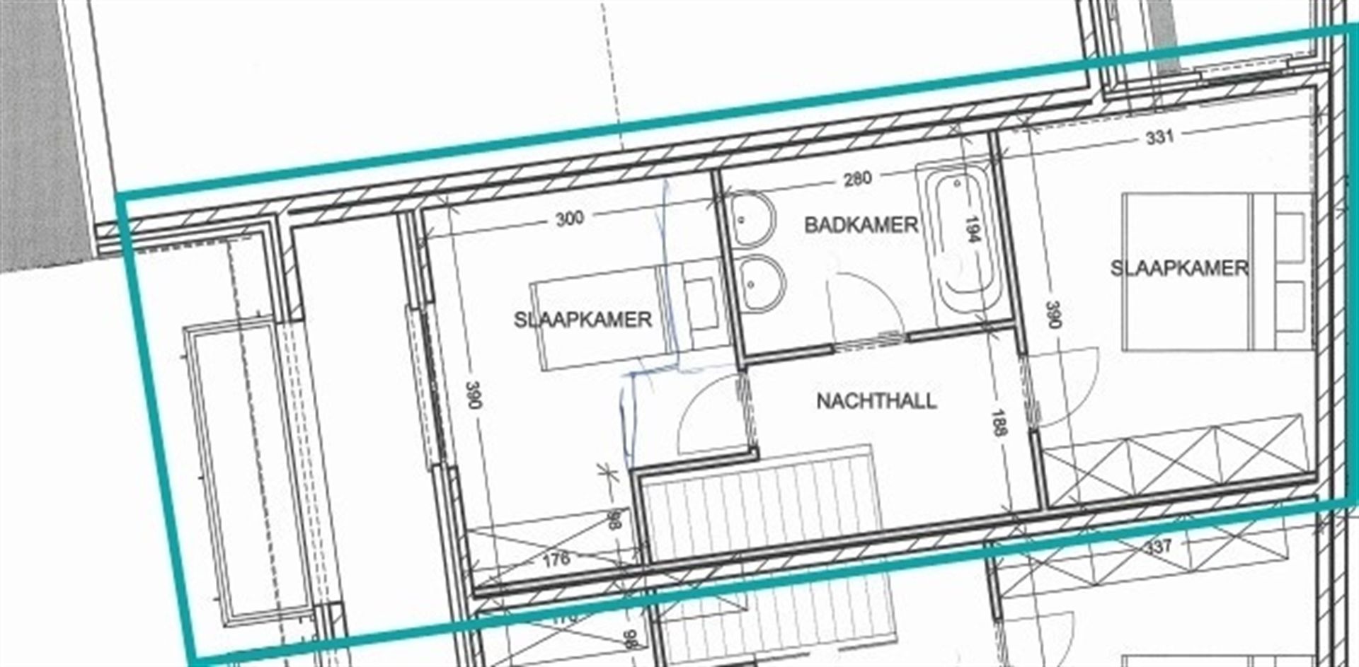 Duplex-appartement met extra zolderkamer + garagebox in het centrum! foto 24