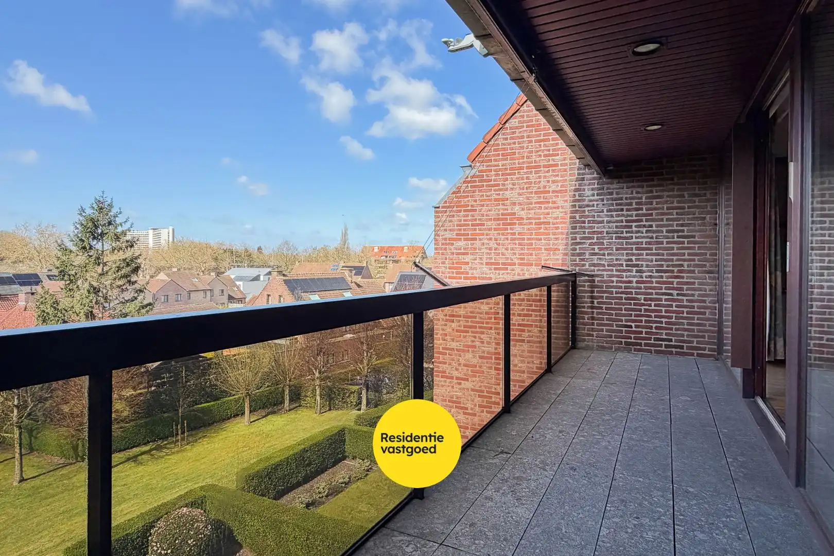 Ruim app met 2 slpks en zonnig terras te Kristus Koning foto 4