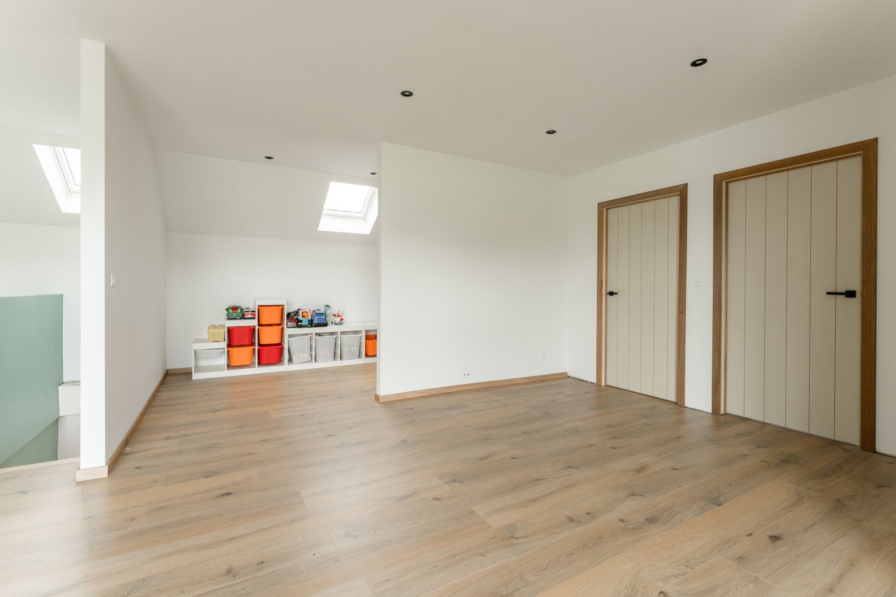 Ruime gerenoveerde woning met zwembad  foto 25