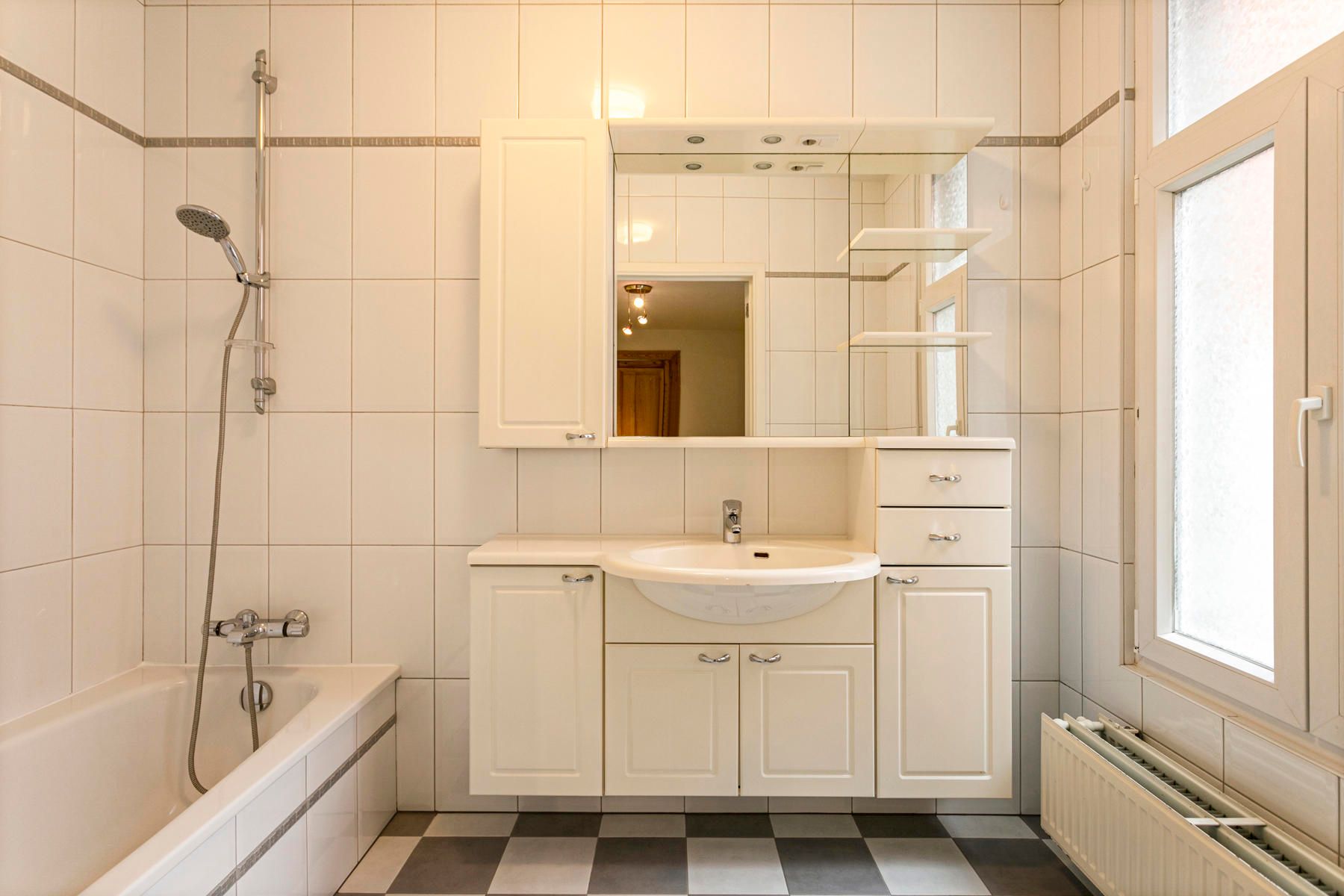 Ruim appartement op toplocatie! foto 16