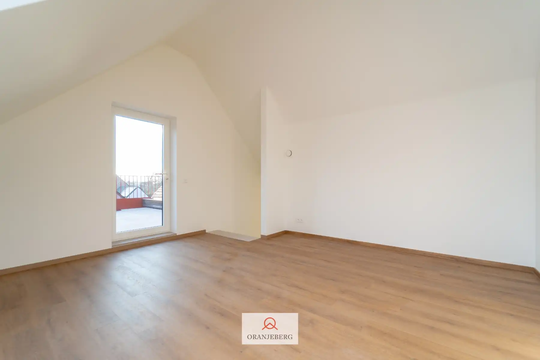 Nieuwbouw penthouse met terras foto 19