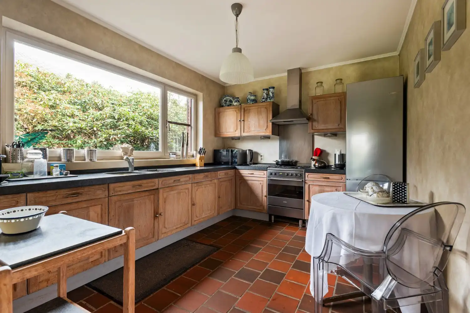 LAAGBOUW VILLA MET 3 SLK, DUBBELE GARAGE EN TUIN! foto 10