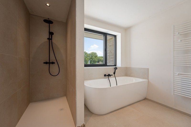 Nieuwbouwwoning met 3 slaapkamers en E-peil 10 te Veurne  foto 20