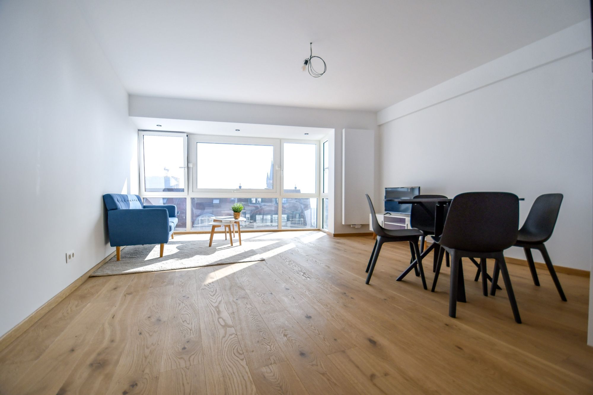 GERENOVEERD LICHTRIJK APPARTEMENT met OPEN ZICHT foto 4