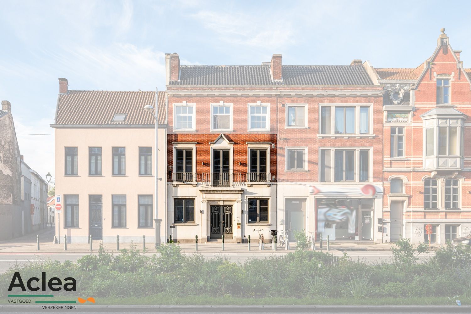 Uniek pand met veel mogelijkheden! foto {{pictureIndex}}