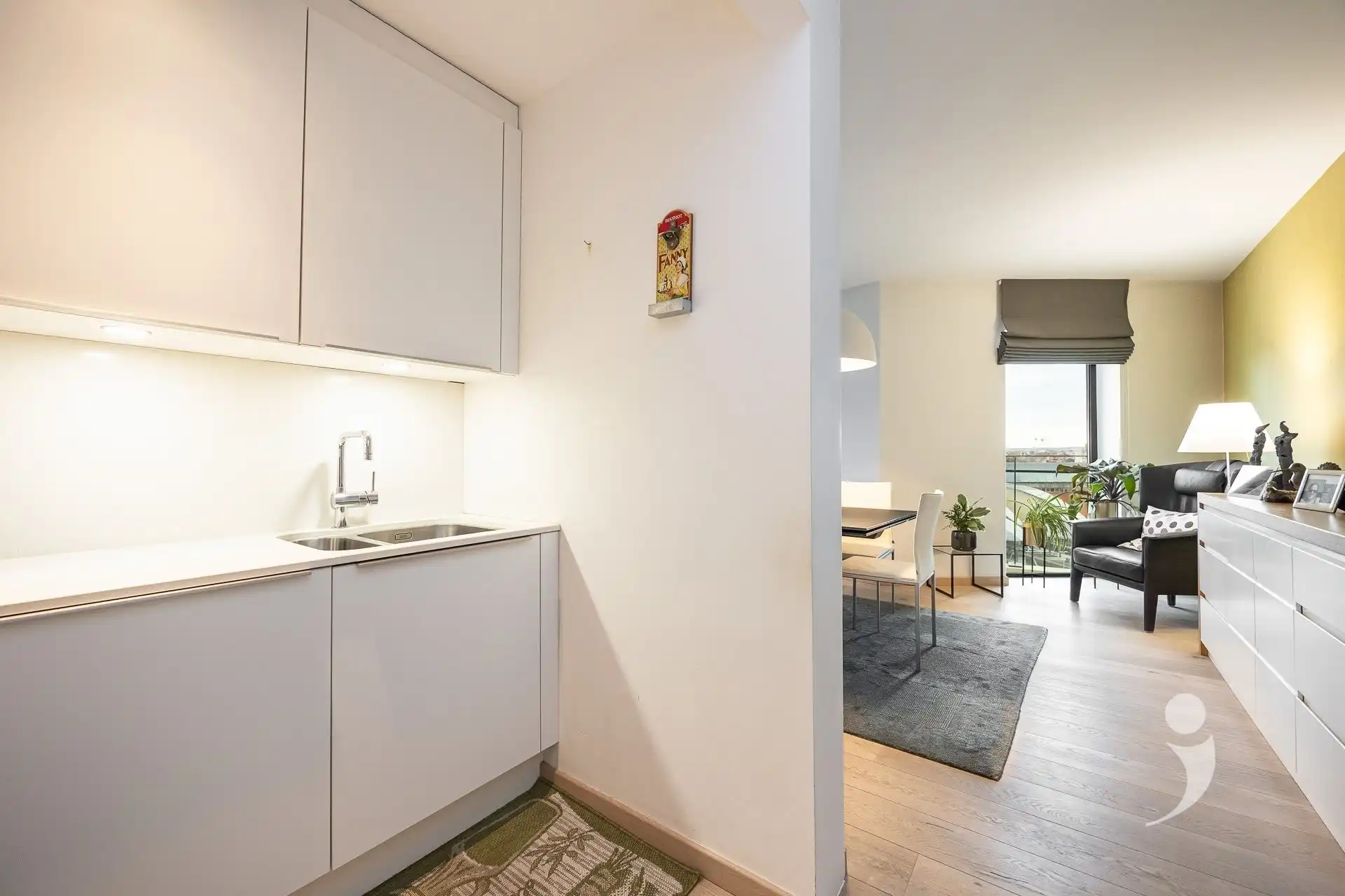 Instapklaar appartement met panoramisch uitzicht over Leuven foto 14
