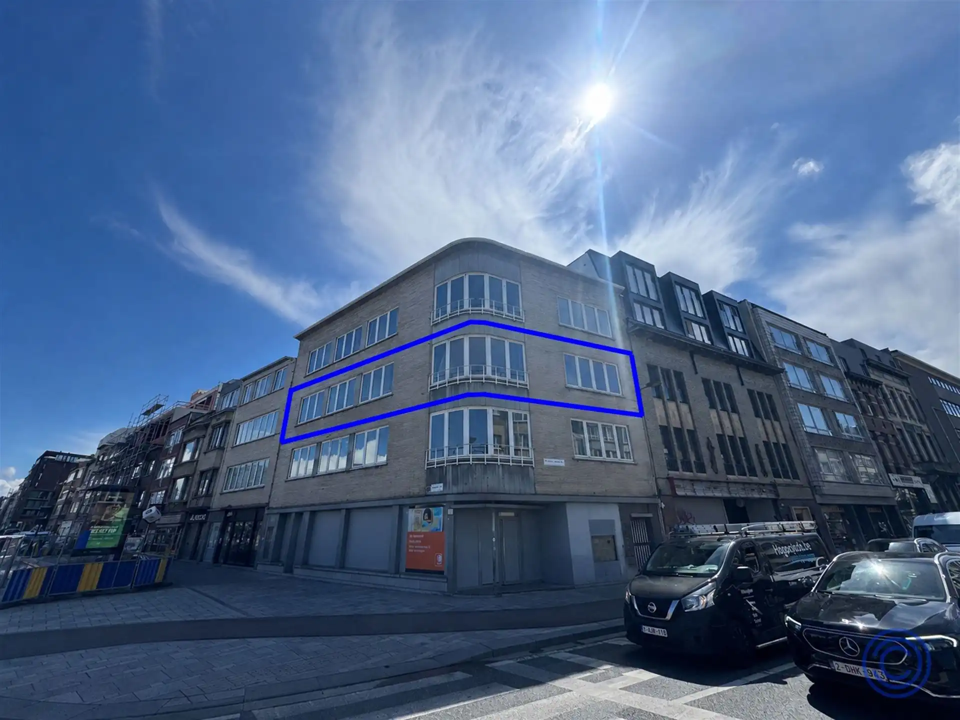 Ruim 4-slaapkamerappartement op centrale locatie! foto {{pictureIndex}}