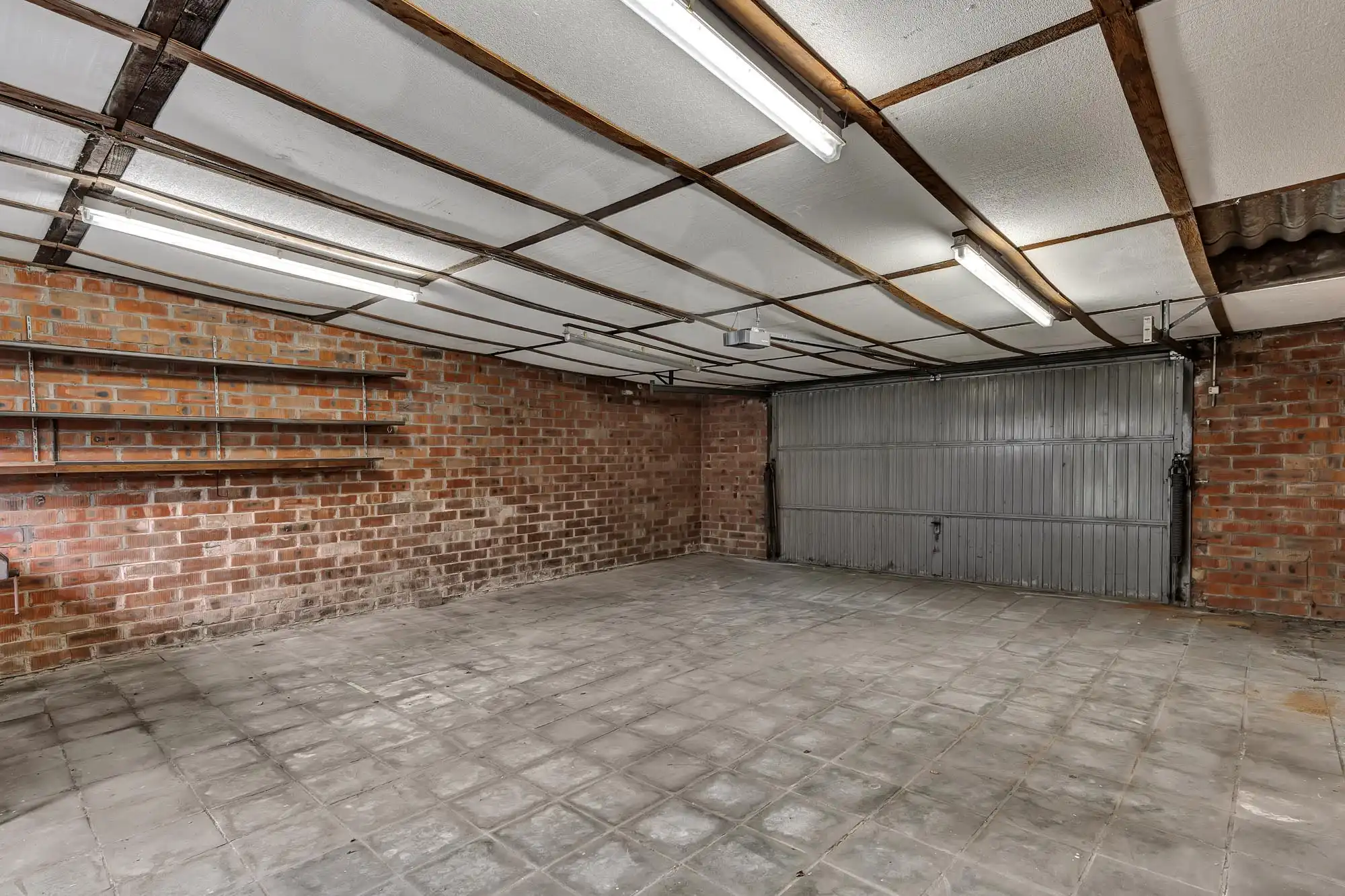 Te moderniseren woning met 3 slaapkamers en garage foto 16