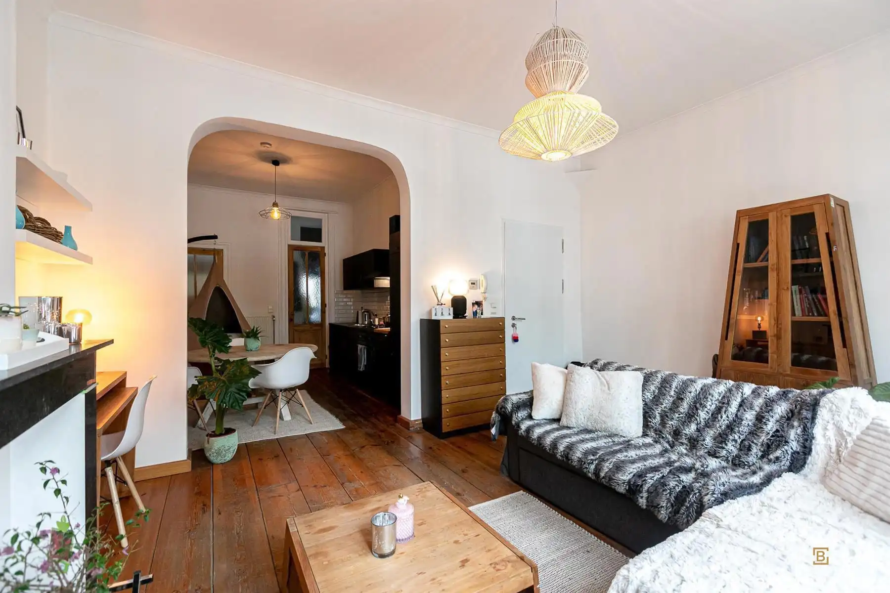 Gezellig gemeubeld appartement op de Vlaamsekaai op het trendy Zuid. foto 4