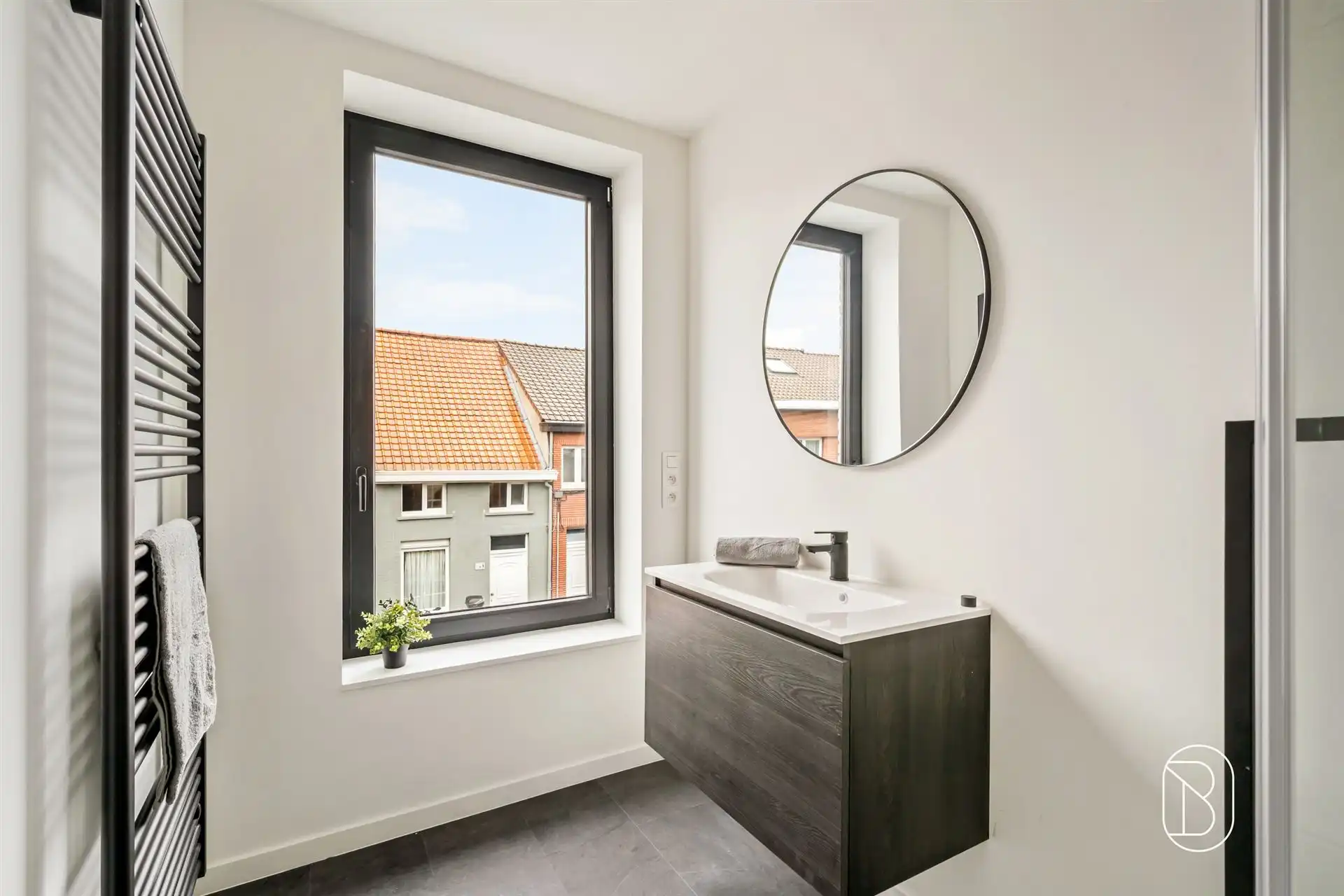 Prachtig gerenoveerde woning met tuin! foto 13