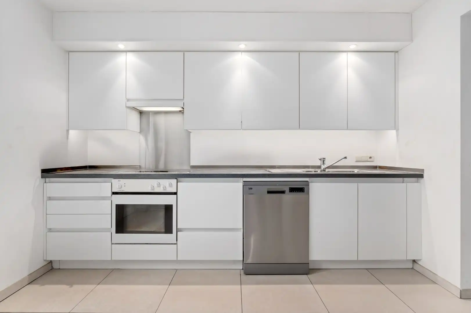 Instapklare halfopen woning te huur in het landelijke Lapscheure met prachtig open zicht op de velden foto 4