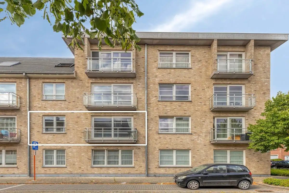 Verzorgd 2-slaapkamerappartement te koop in Kortrijk foto 10