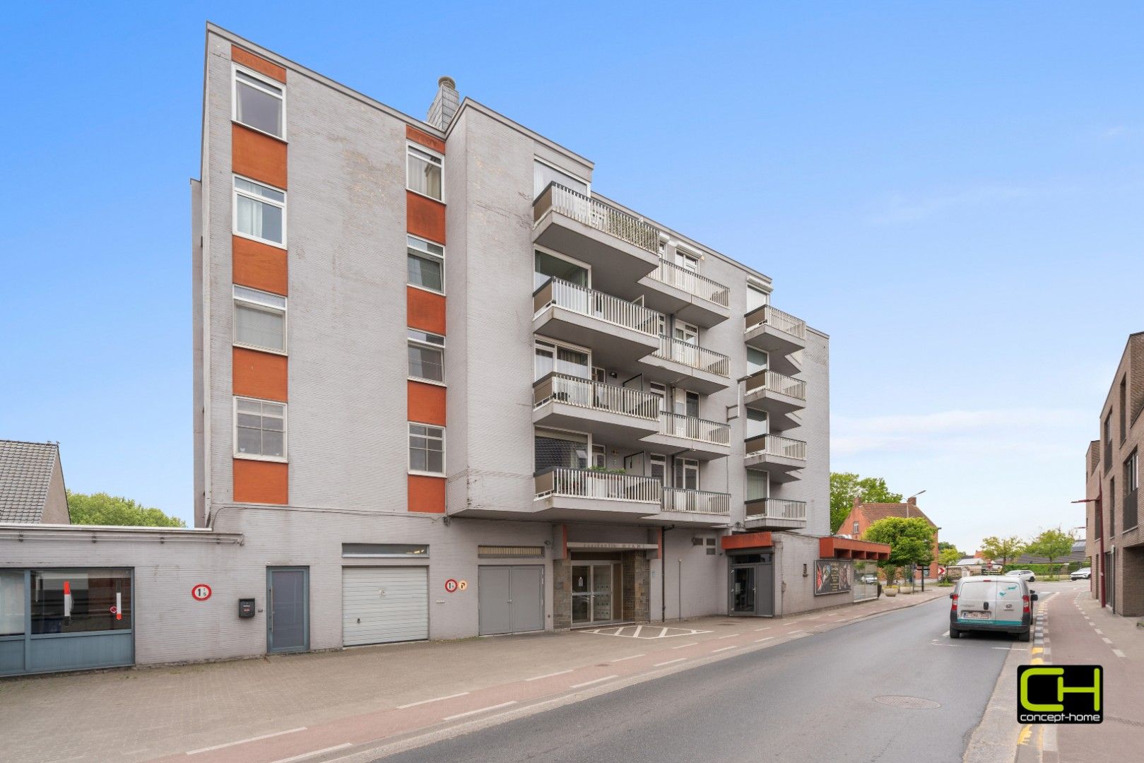 Appartement met twee slaapkamers en garage te koop in Waarschoot foto 17
