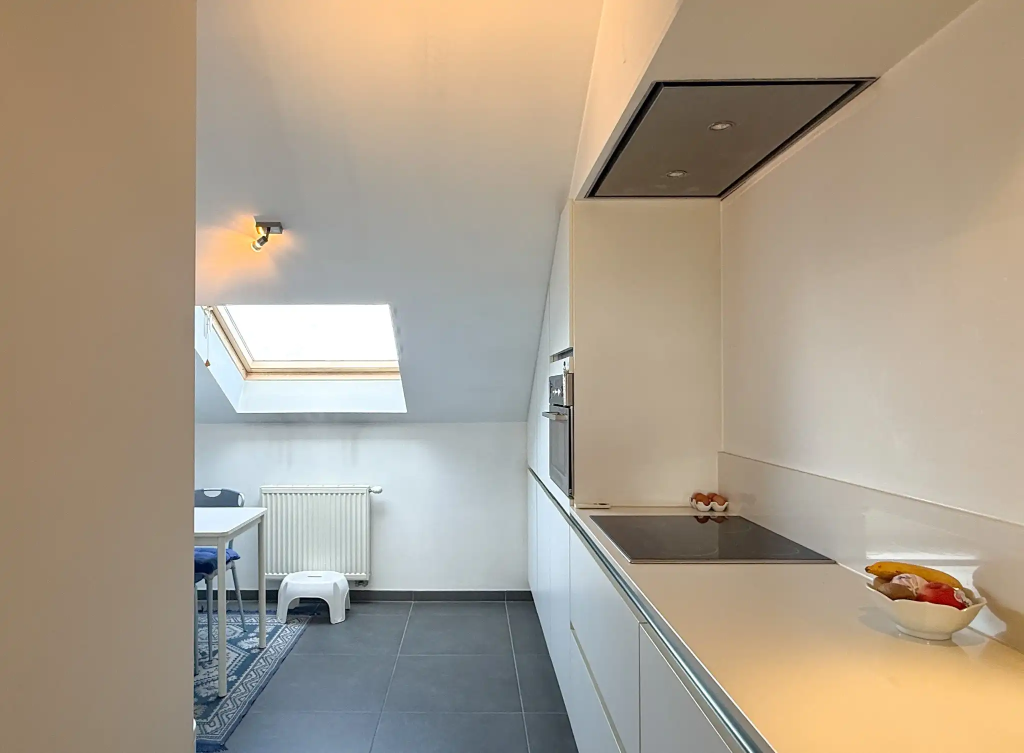 Duplexappartement met 2 slaapkamers op de Grote Markt van Beveren foto 6