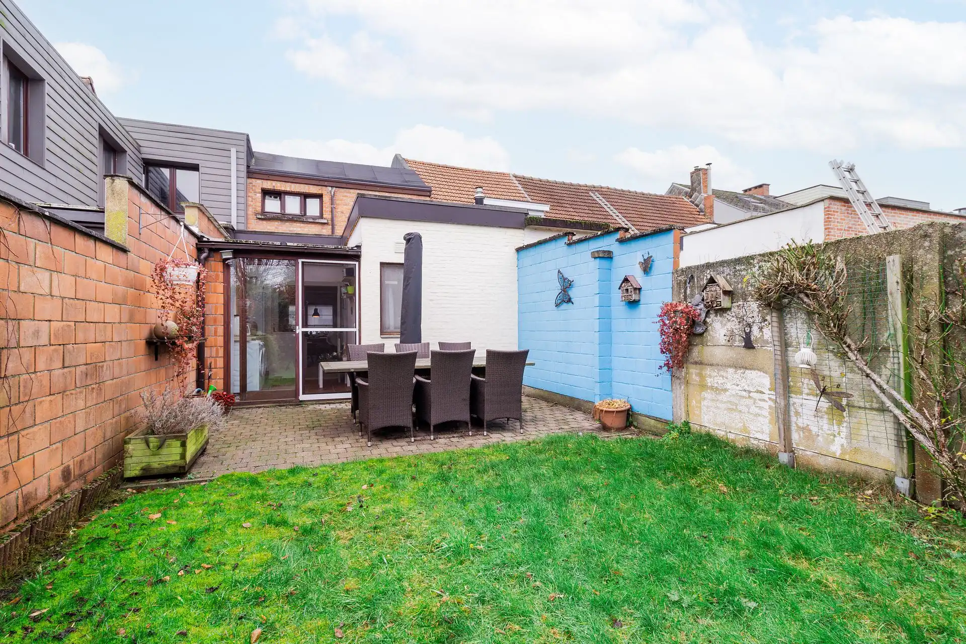 Gezellige woning met oprit en tuin op toplocatie in Schoten foto 11