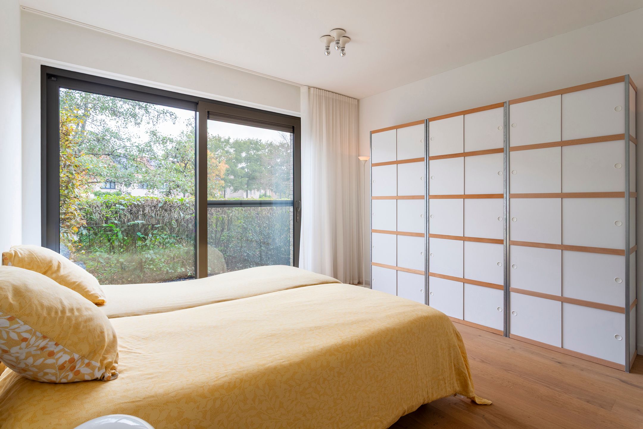 licht gelijkvloersappartement met 3 slpks en riante tuin foto 14