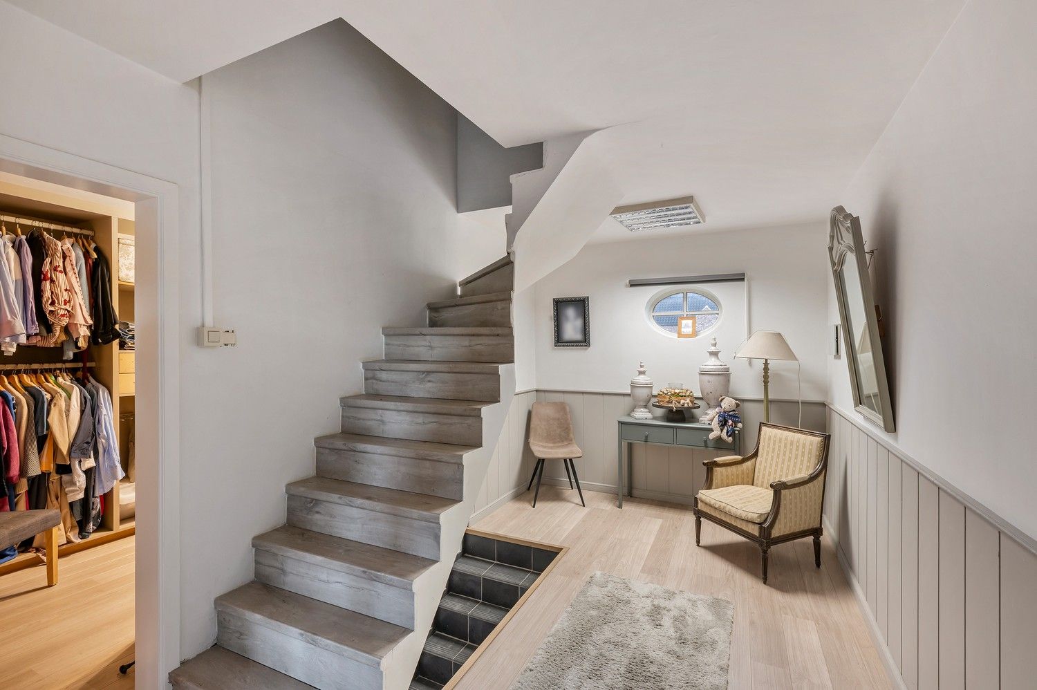 Ruime, instapklare pastorijwoning met bijgebouw op 1 180 m². foto 23