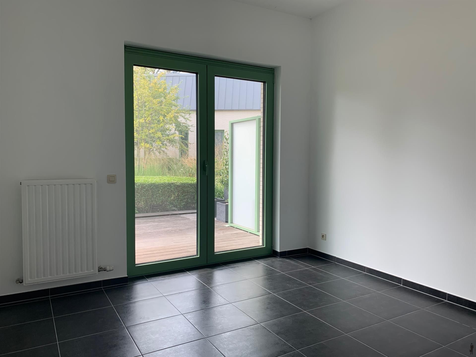 2-slaapkamer appartement op het gelijkvloers met terras foto 6