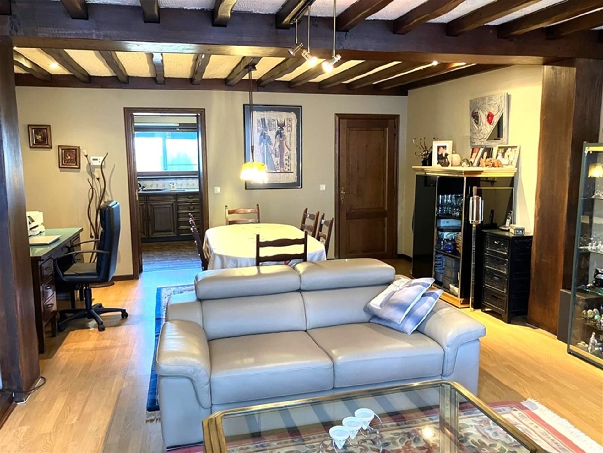 Commercieel gebouw foto 3