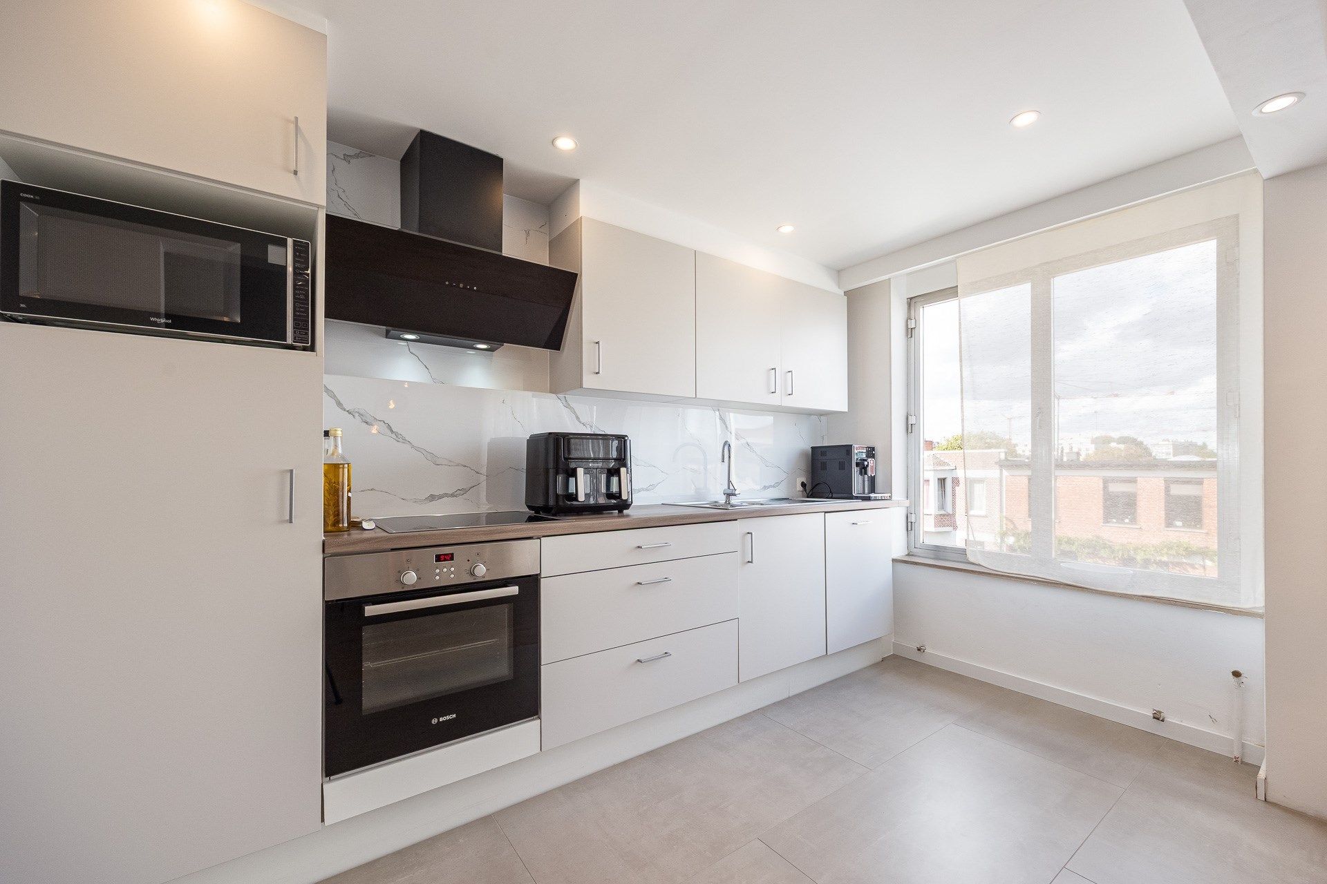 Instapklaar 2-slpk appartement Deurne-Zuid foto 6