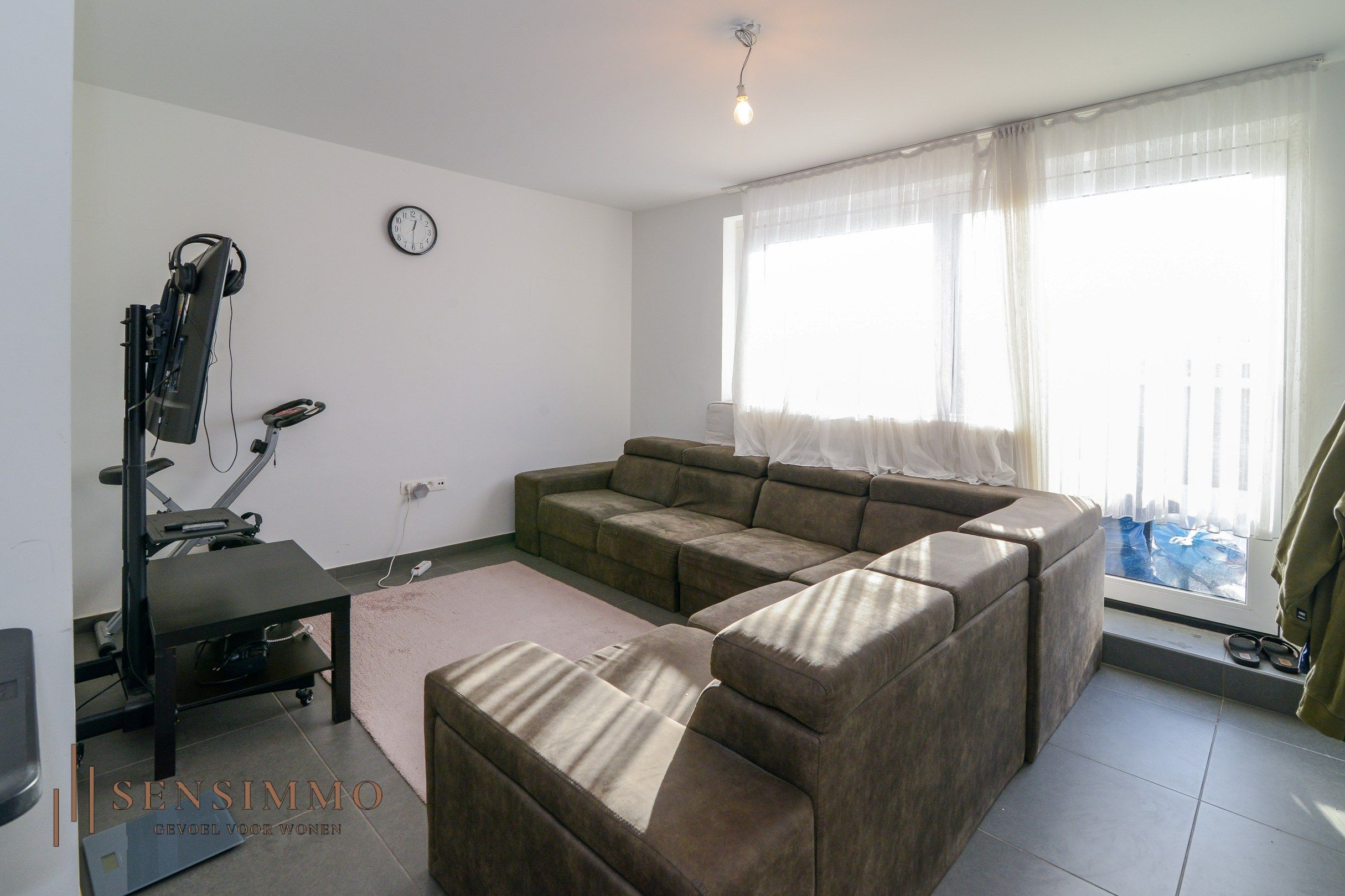 éénslaapkamer appartement met terras, parking en kelderberging foto 5