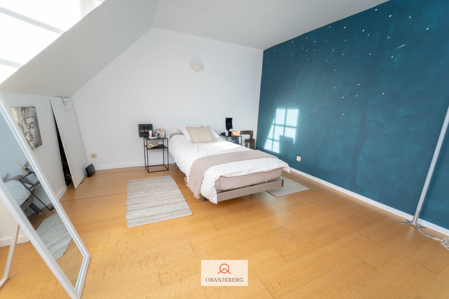 Zeer ruim 4 slaapkamer appartement (230 m²) foto 5