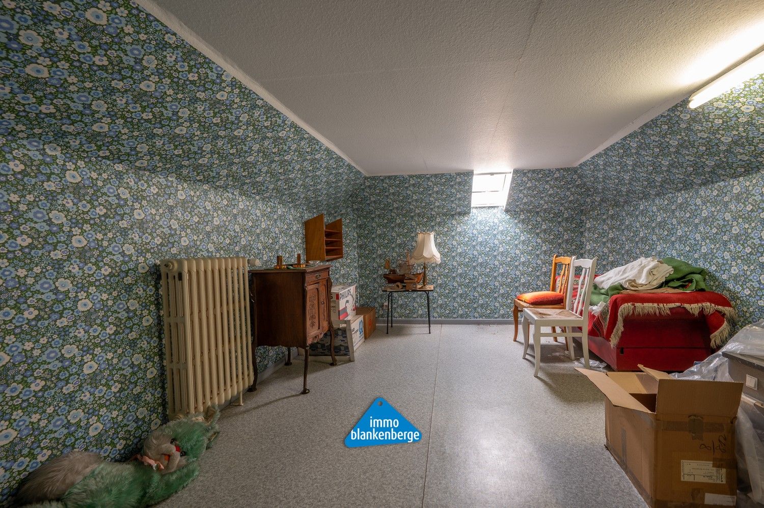 Ruime alleenstaande bungalow met tuin in rustige wijk foto 35