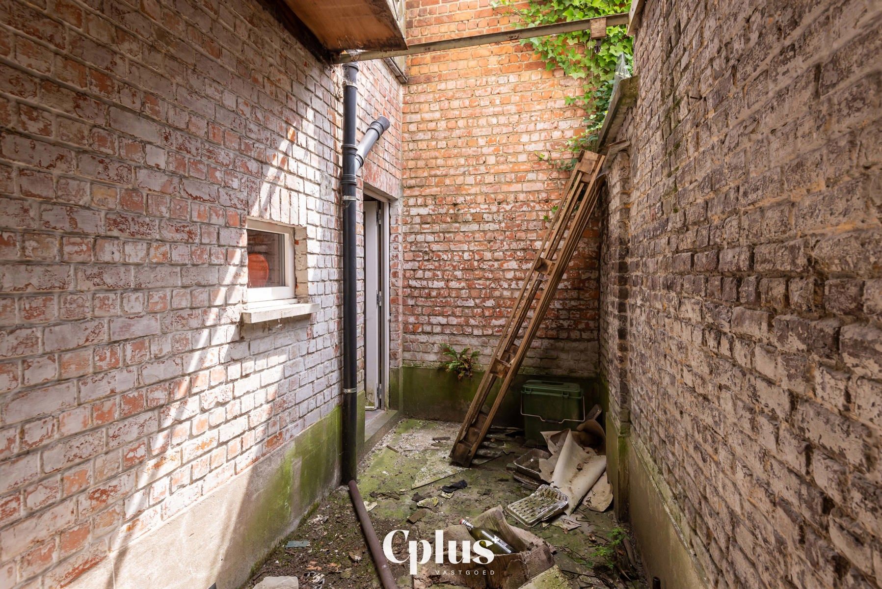 Authentieke interbellumwoning nabij Gent Sint-Pieters - Te koop foto 5