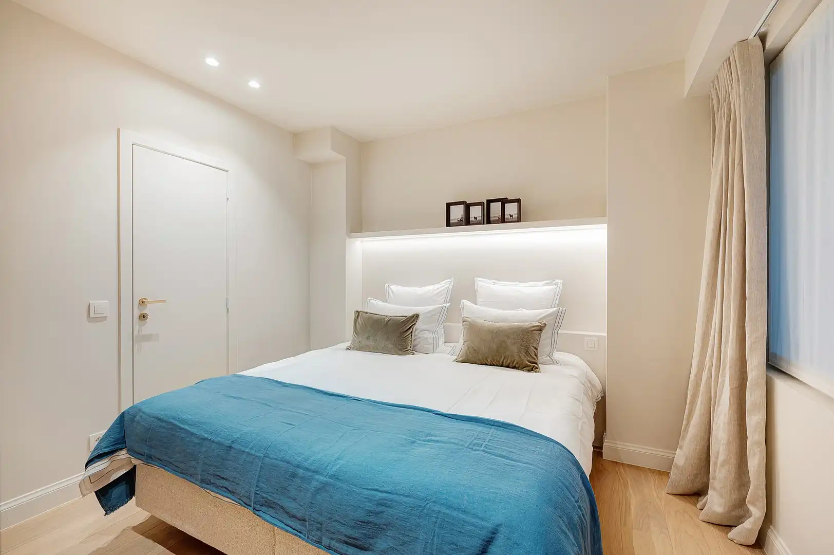 Luxueus gerenoveerd appartement met zeezicht aan Rubensplein. foto 24