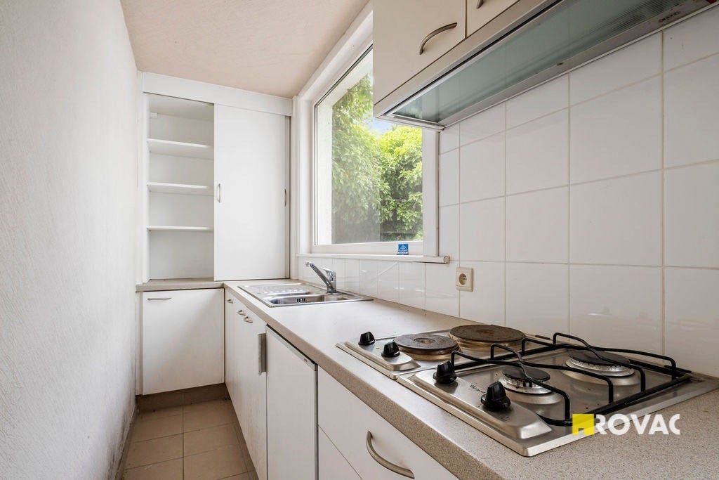 Te renoveren handelspand met woonst in hartje Izegem foto 15