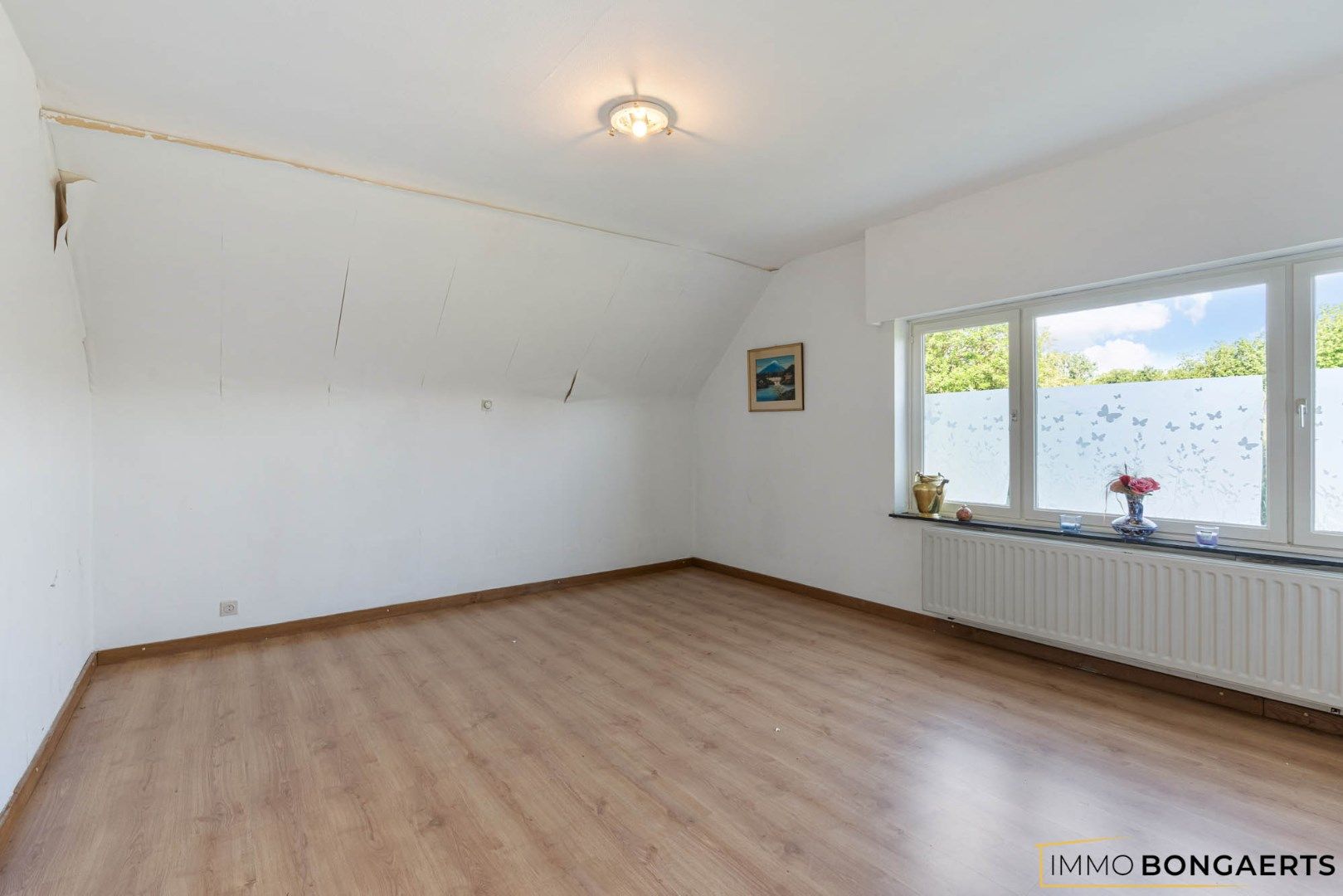 Rustig gelegen woning op een groot perceel foto 24