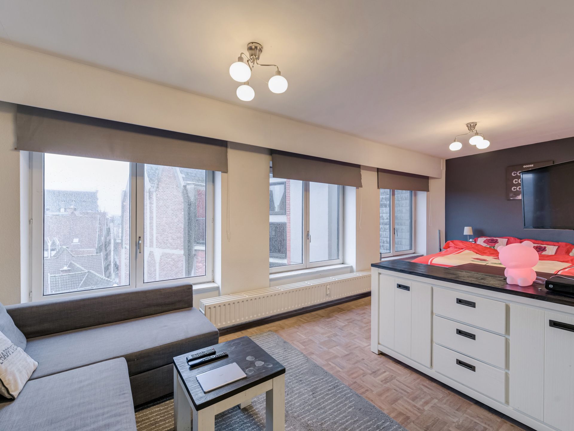 Gemeubelde studio op toplocatie in hartje stad! foto 8
