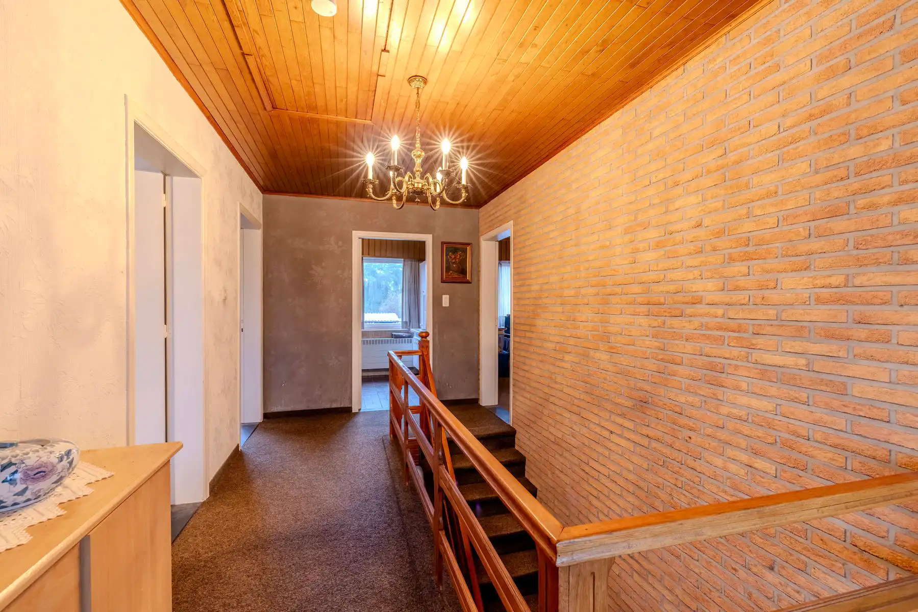 Ruime gezinswoning met 4 slpks op een perceel van ca. 800 m² foto 7