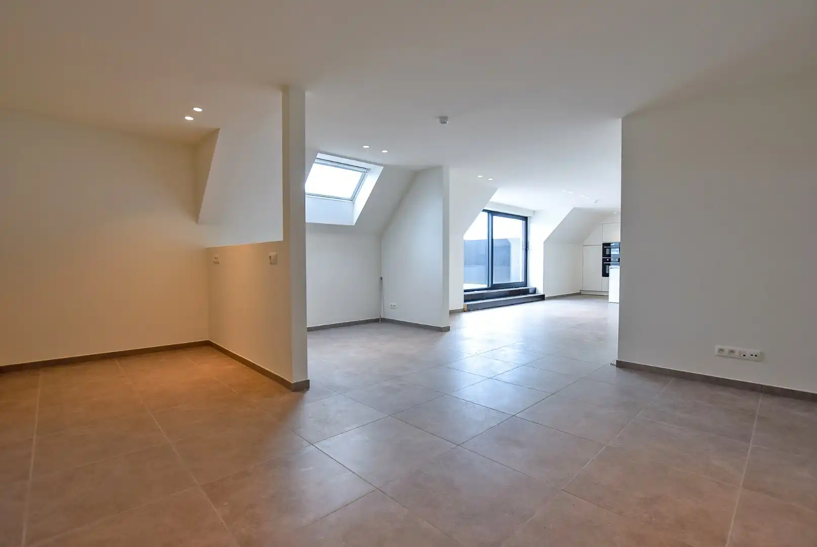 Ruim 2-slaapkamerappartement (129m²) te Leke (Diksmuide).  foto 5