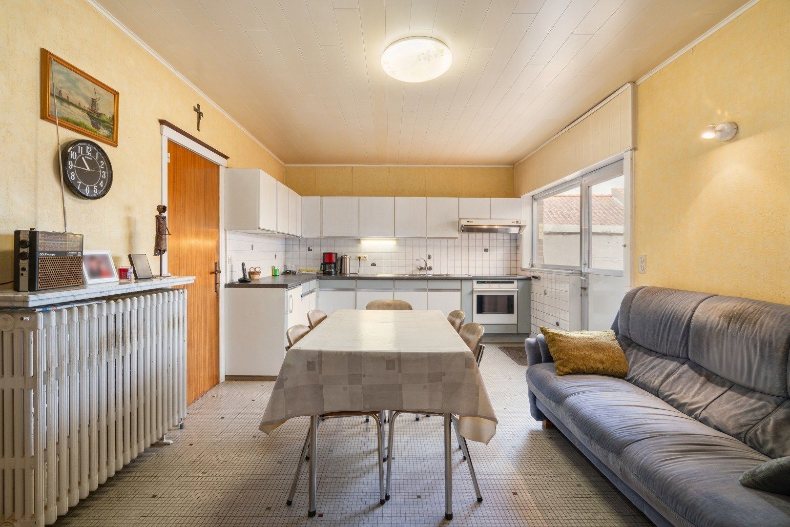 Te renoveren gelijkvloerse villa op een royaal perceel van 745 m² in de Warandestraat 65 – solide basis met groeipotentieel foto 9