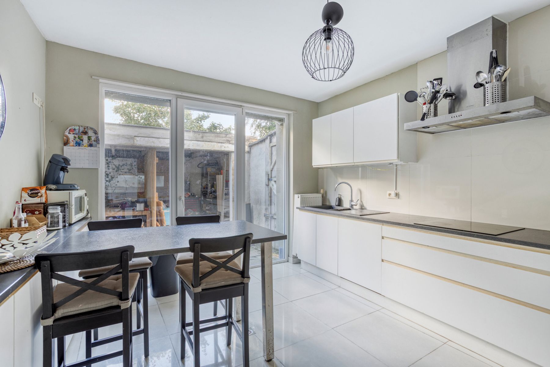 Ruime halfopen bebouwing op een strategische locatie. foto 7