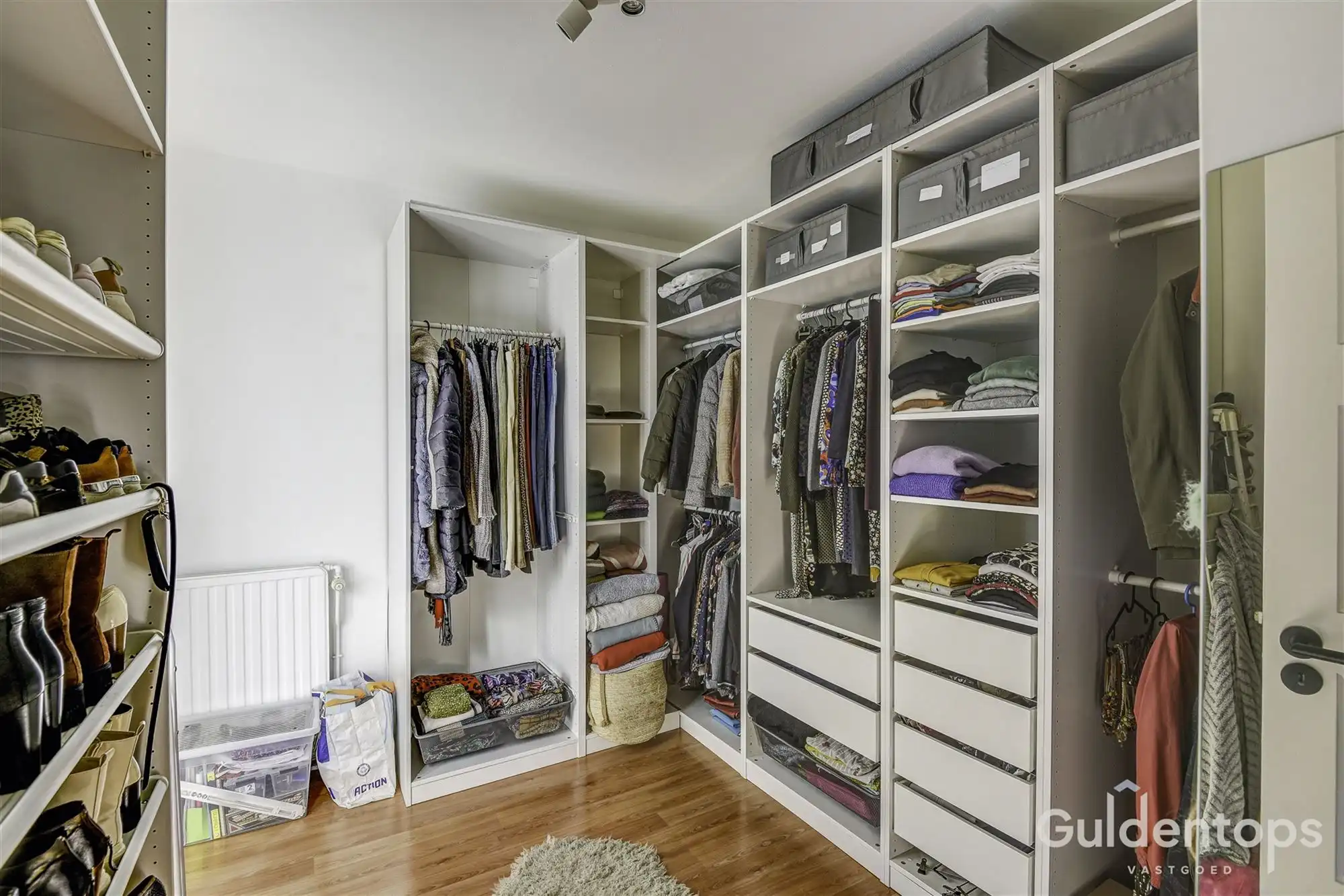 Knap vernieuwd 3-slaapkamerappartement (125 m²)  foto 22