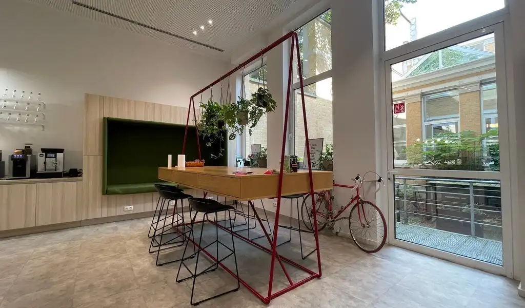 Prachtig gelijkvloers kantoor te huur in centrum Antwerpen foto 15