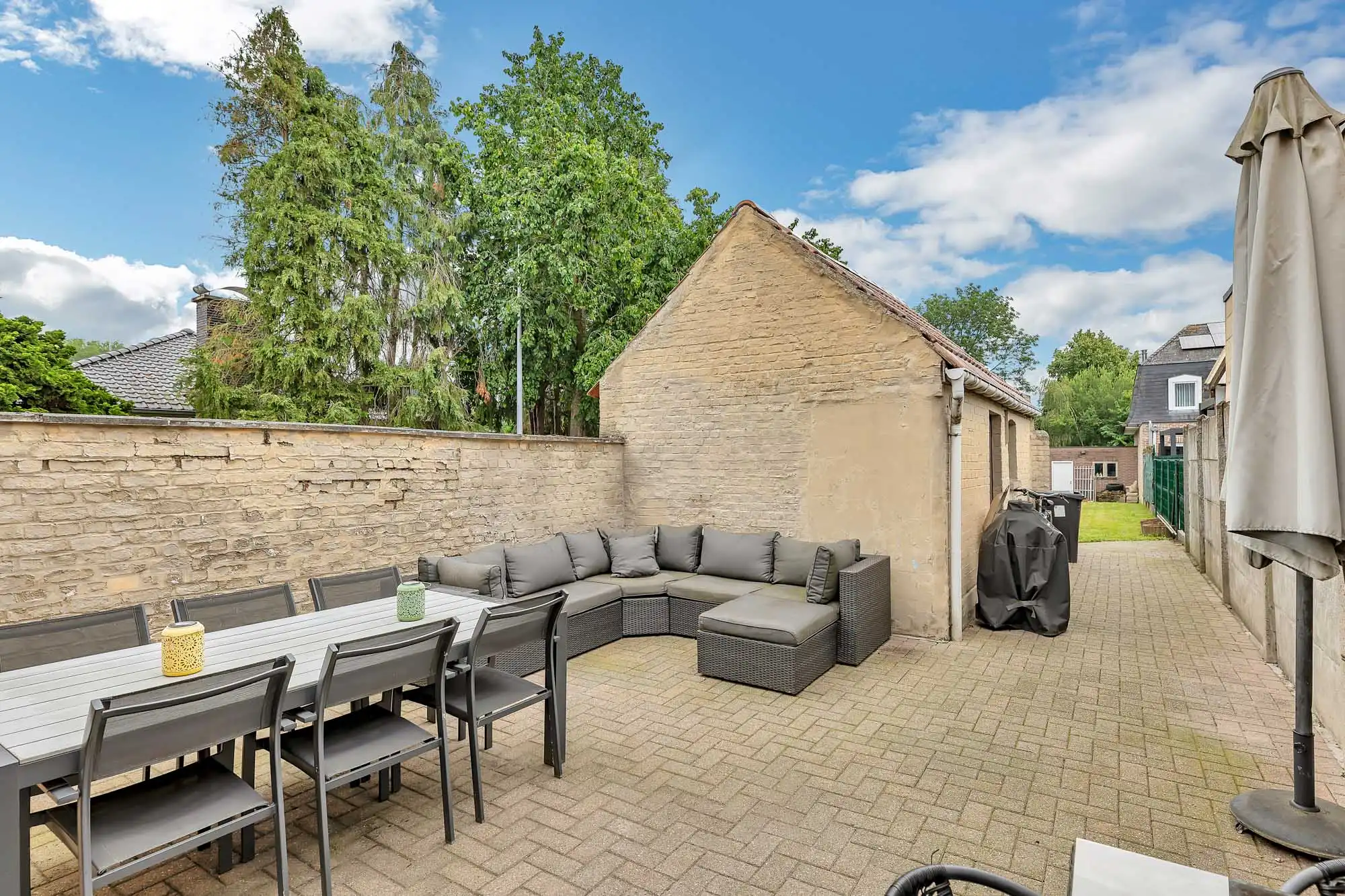 Instapklare hoekwoning met garage foto 17