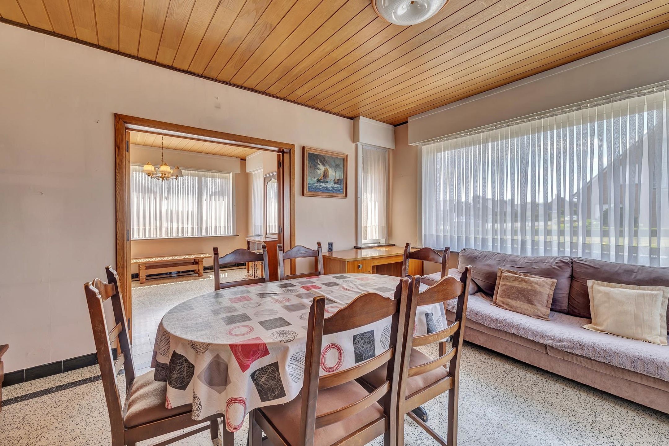 Rustig gelegen renovatieproject met verzicht achteraan foto 4
