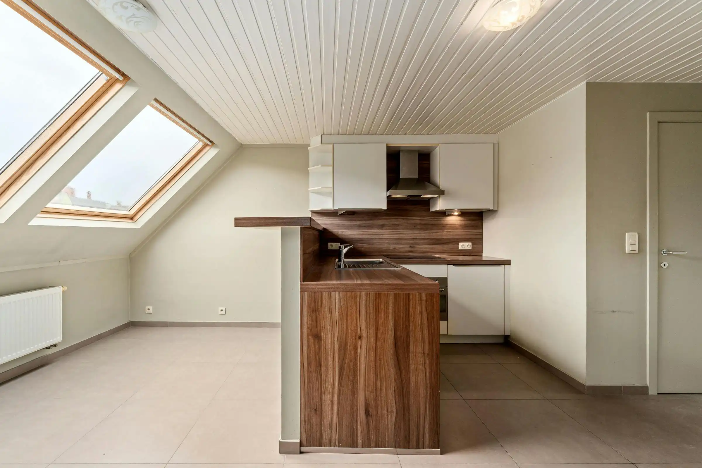 Dakappartement (81m²) met 1 slaapkamer in centrum Roeselare foto 2