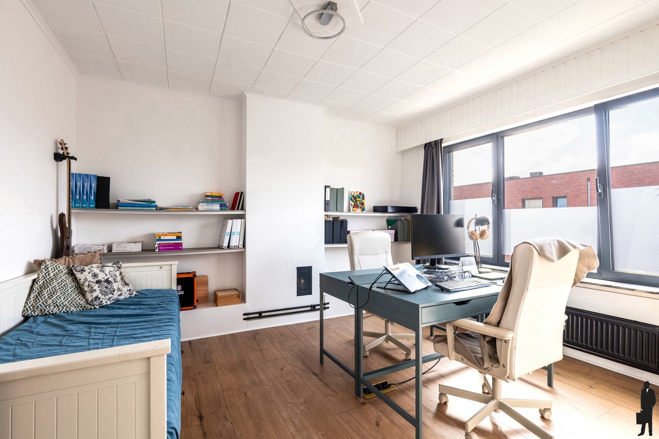 Bel-etage woning met 3slks, inpandige garage en hobbyruimte foto 12
