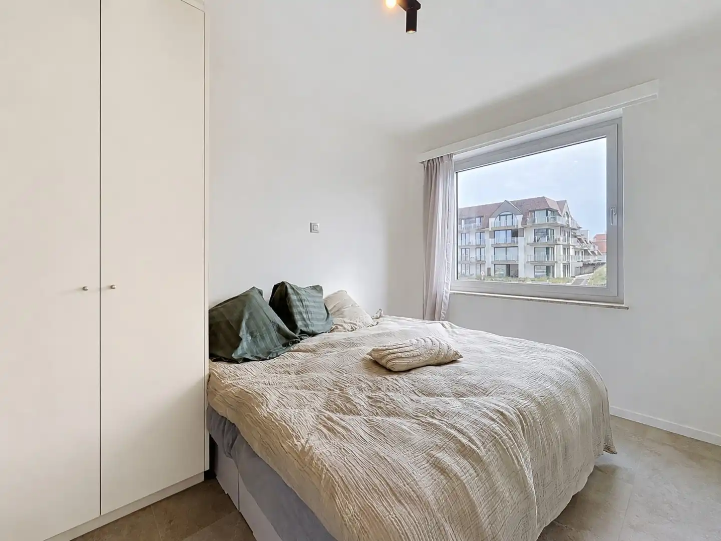 Smaakvol gerenoveerd appartement met zicht op de duinen. foto 7