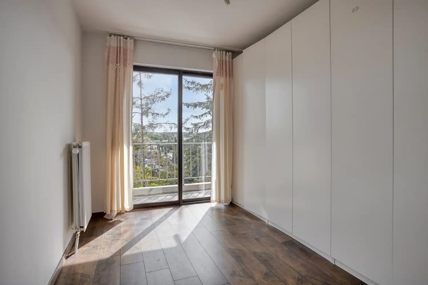 INSTAPKLAAR APPARTEMENT MET 2 SLPKS, 2 TERRASSEN EN AUTOSTAANPLAATS TE DIEST! foto 15