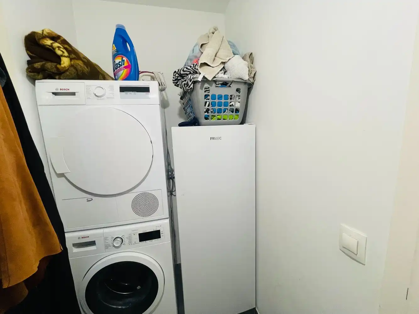 Waardamme , rustige residentiële ligging , RECENT gebouwde LICHTRIJKE ENERGIEZUINIGE woning met 4 SLAAPKAMERS, omheinde TUIN, OPRIT EN GARAGE. foto 21