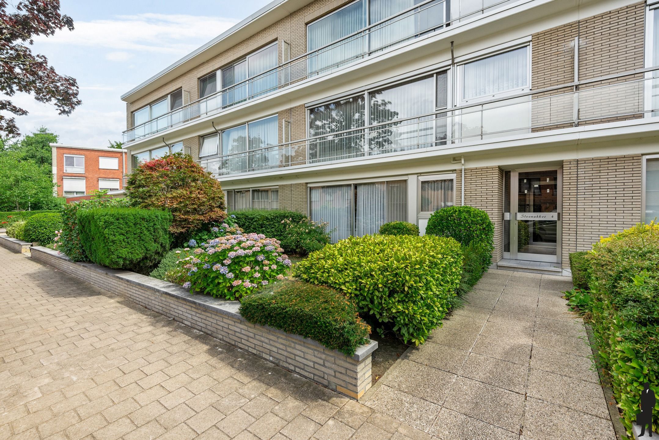Gelijkvloers appartement in rustige buurt te Edegem foto {{pictureIndex}}