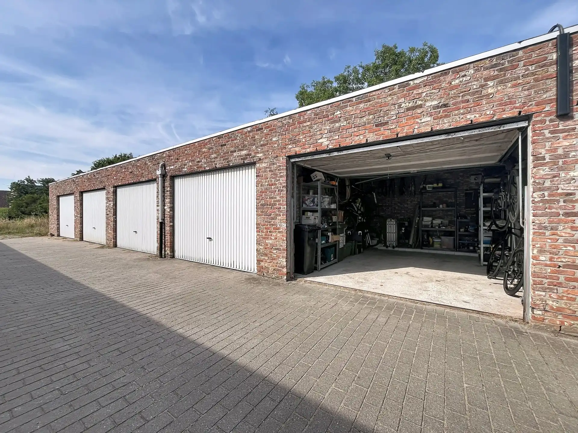 Modern appartement met 2 slaapkamers en garagebox foto 15