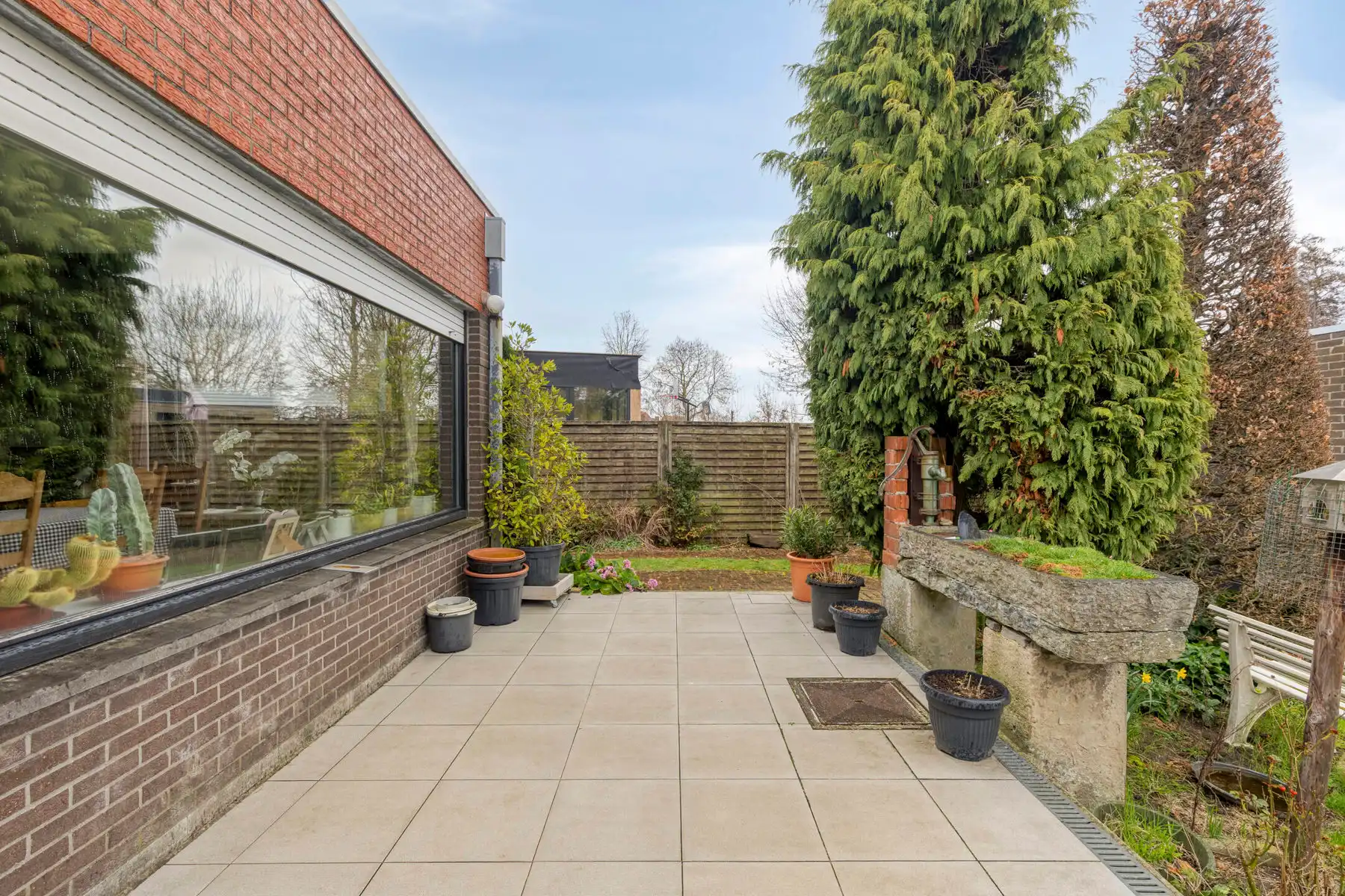 Kloeke woning met tuin en garage! foto 17